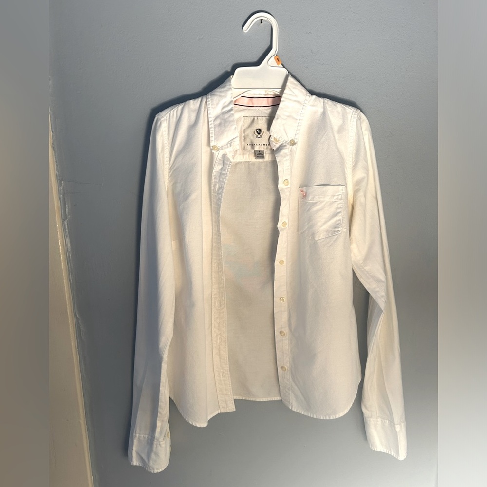 White A&F button down shirt size Small